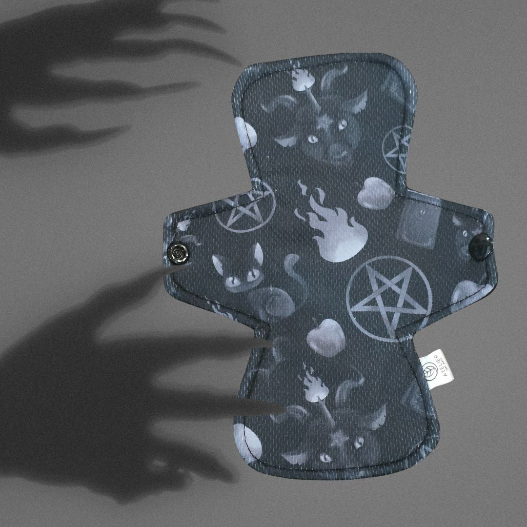 Magie Noire - AWJ - Serviette Hygiénique Lavable