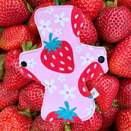 Puree de Fraises - Coton - Serviette Hygienique Lavable - Atelier Zone Verte