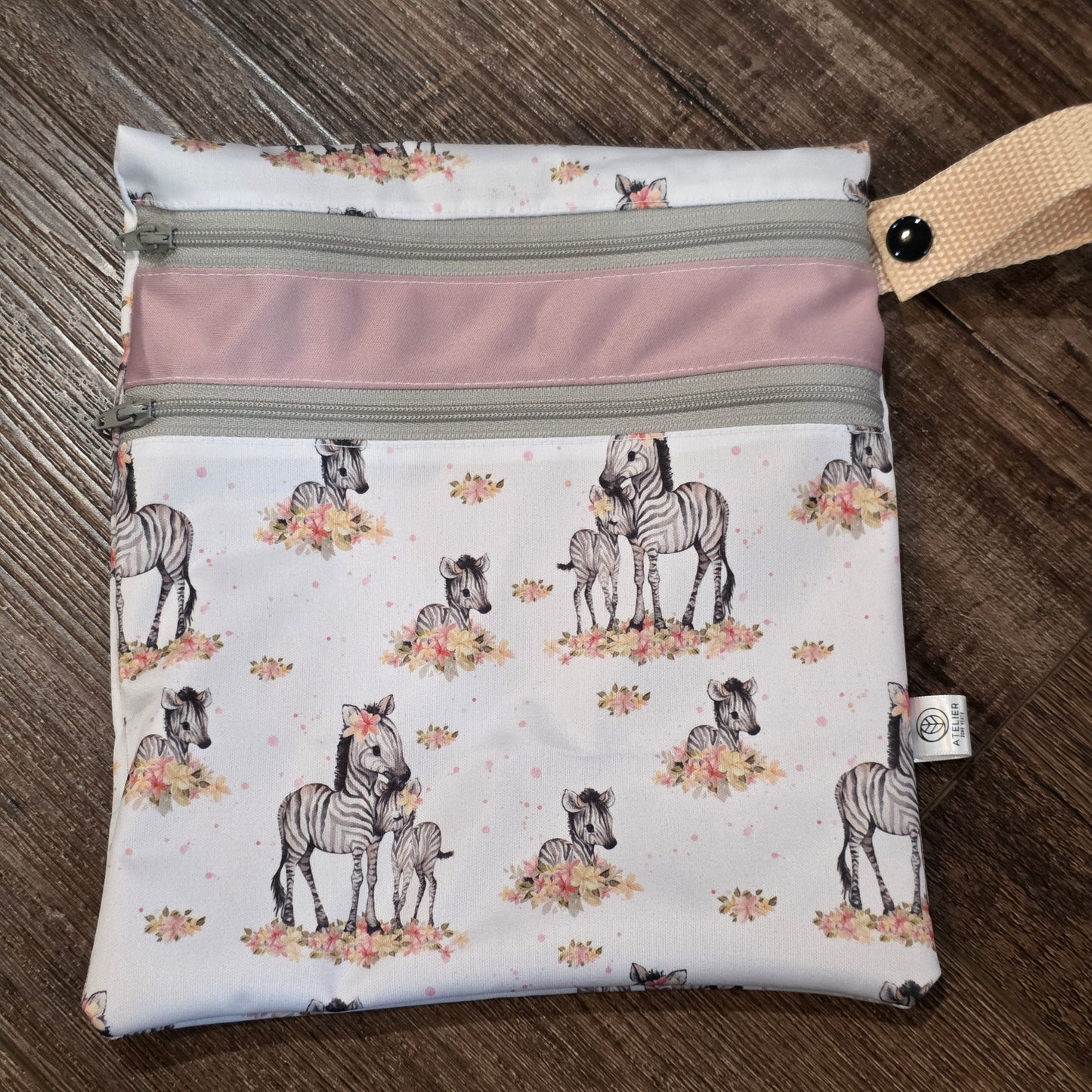 DUO-SAC – Sac Imperméable à Double Compartiments (9x9")