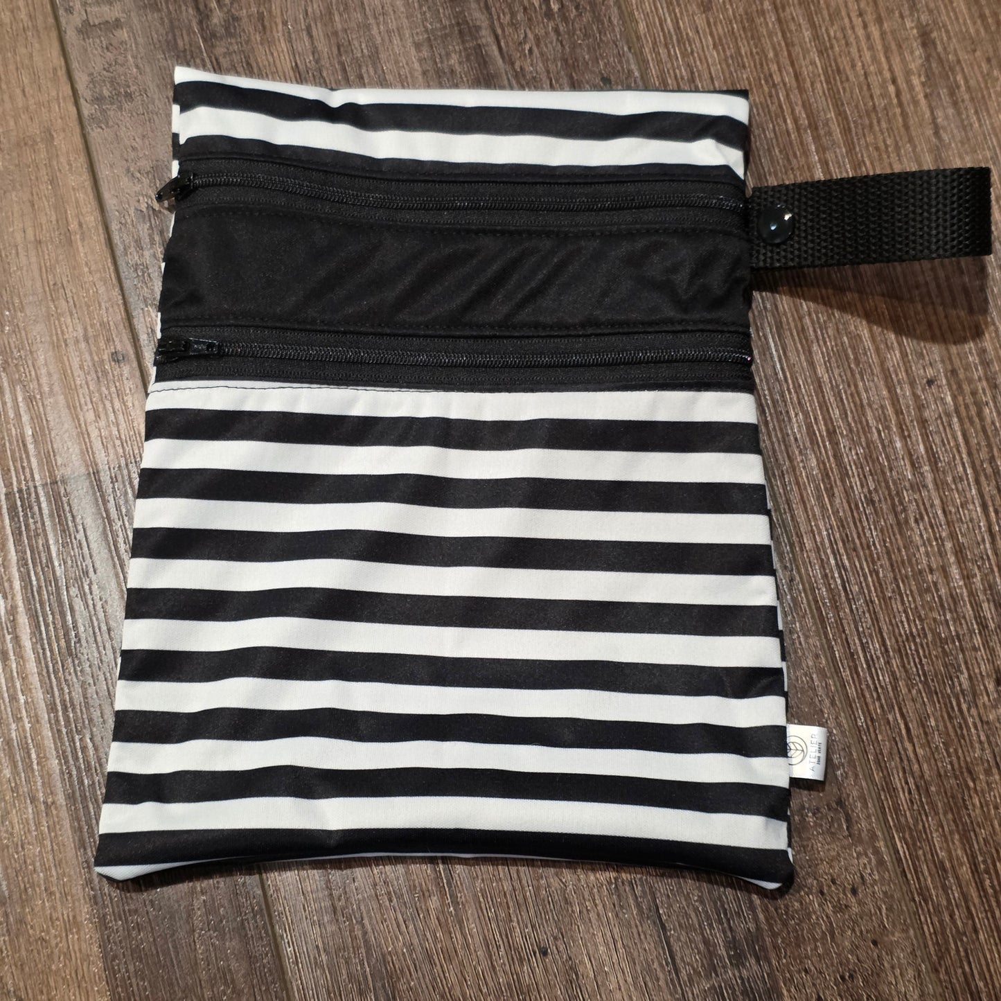 DUO-SAC – Sac Imperméable à Double Compartiments (9x9")