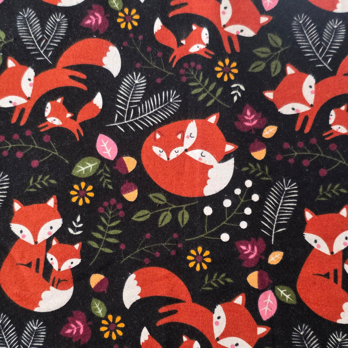Motif Renard Noir