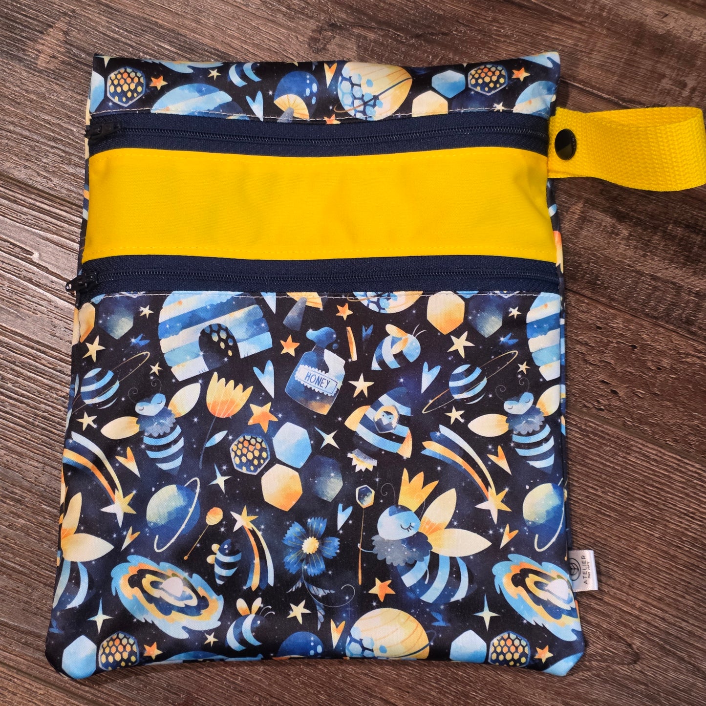 DUO-SAC – Sac Imperméable à Double Compartiments (9x9")